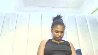 Dreamebony2 live cam on Cam4