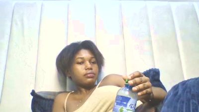 Dreamebony2 live cam on Cam4