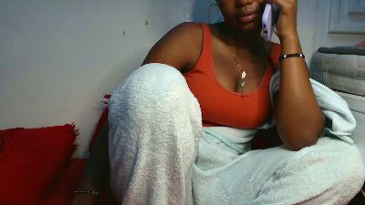 Dreamebony2 live cam on Cam4