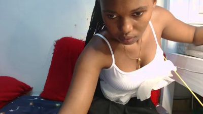 Dreamebony2 live cam on Cam4