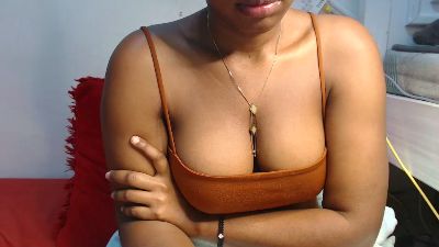 Dreamebony2 live cam on Cam4
