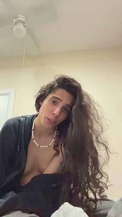 Watch  Dreaming5 live on Cam4