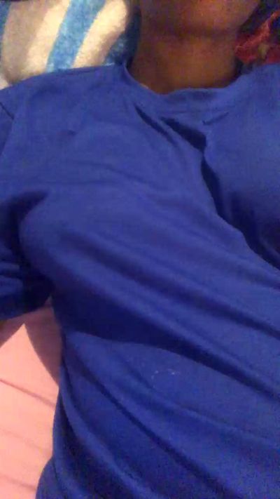 Dreamy_luna live cam on Cam4