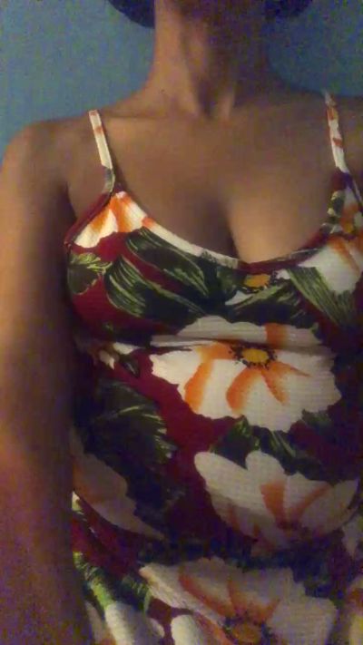 Dreamy_luna live cam on Cam4