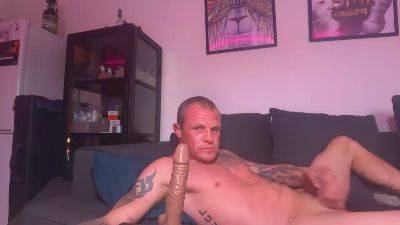 Dreas1 live cam on Cam4
