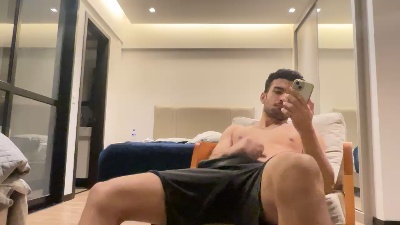 Drgym18 live cam on Cam4