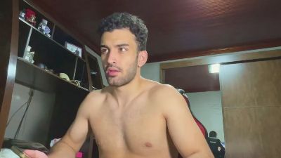 Drgym18 live cam on Cam4