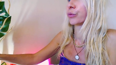 DriveForYou live cam on Cam4