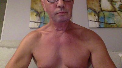 Drvosjeca_64 live cam on Cam4