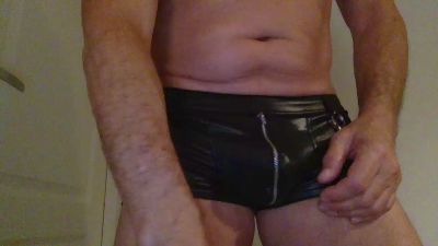 Drvosjeca_64 live cam on Cam4