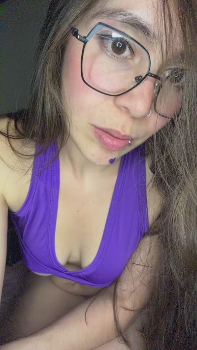 Dulce588 live cam on Cam4