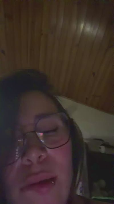 Dulce588 live cam on Cam4