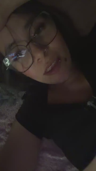 Dulce588 live cam on Cam4