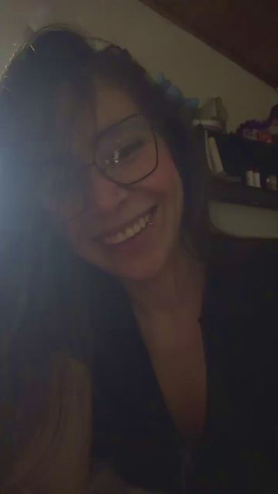 Dulce588 live cam on Cam4