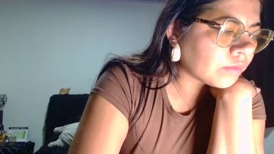 Dulce_cloee live cam on Cam4