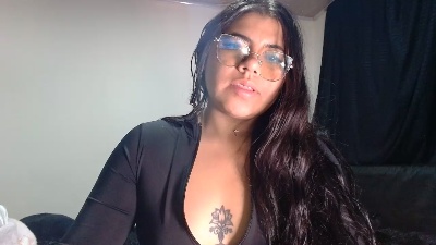 Dulce_cloee live cam on Cam4