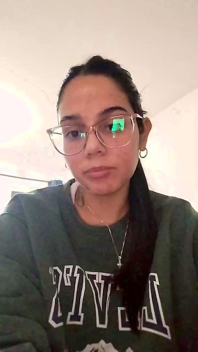 Dulcecelisarg live cam on Cam4