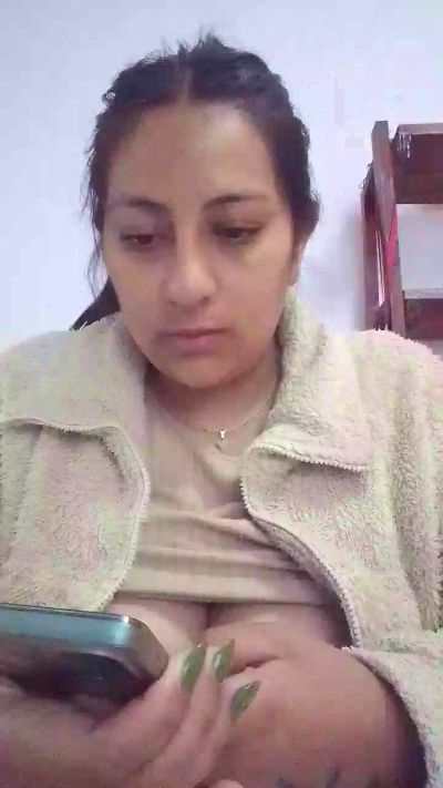 Dulcee03 live cam on Cam4