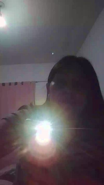 Dulcee03 live cam on Cam4