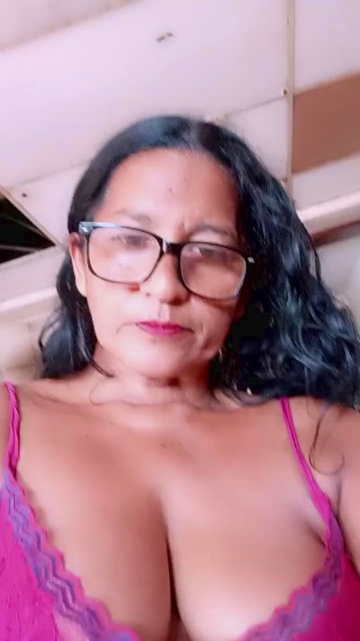 Dulcemargarita live cam on Cam4