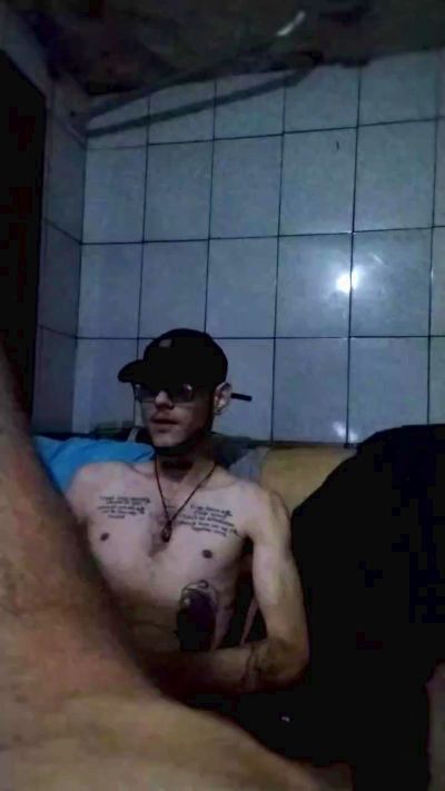 Duo2002 live cam on Cam4