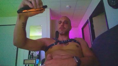 Dutchversaguy live cam on Cam4