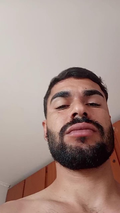 Dvolta00 live cam on Cam4