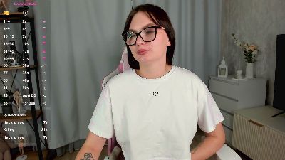 DwanaPeggs live cam on Cam4