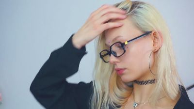 DyanPerretta live cam on Cam4