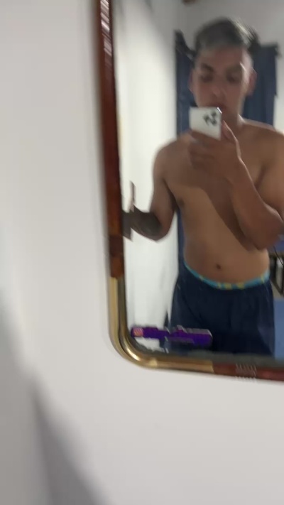 Dylaan20cm live male webcam from Argentina