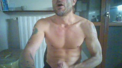 DylanBello live cam on Cam4