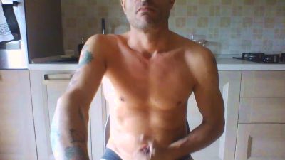 DylanBello live cam on Cam4