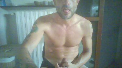 DylanBello live cam on Cam4