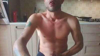 DylanBello live cam on Cam4