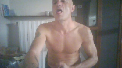 DylanBello live cam on Cam4