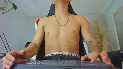 DylanRoyce live cam on Cam4