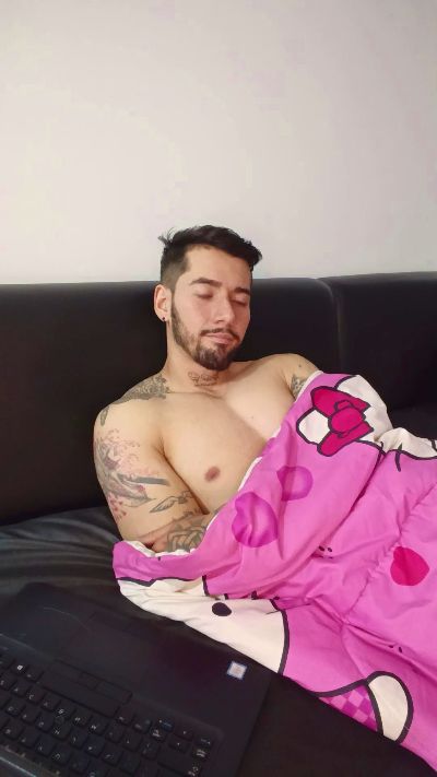 Dylan_benett_ live cam on Cam4
