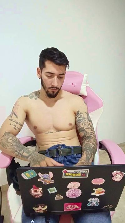 Dylan_benett_ live cam on Cam4