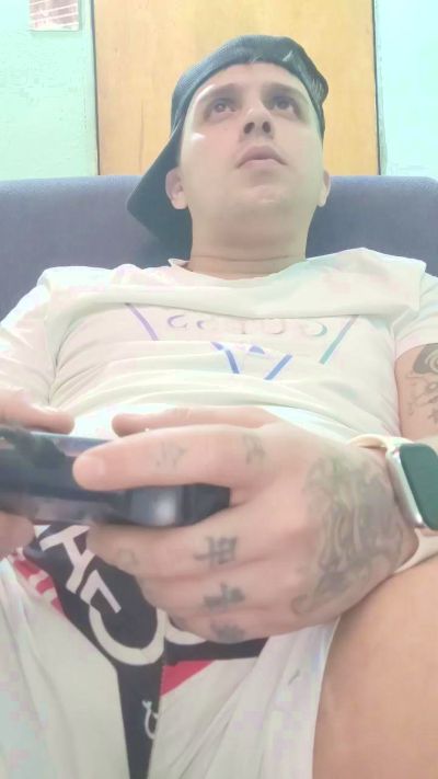 Dylanjosue live cam on Cam4