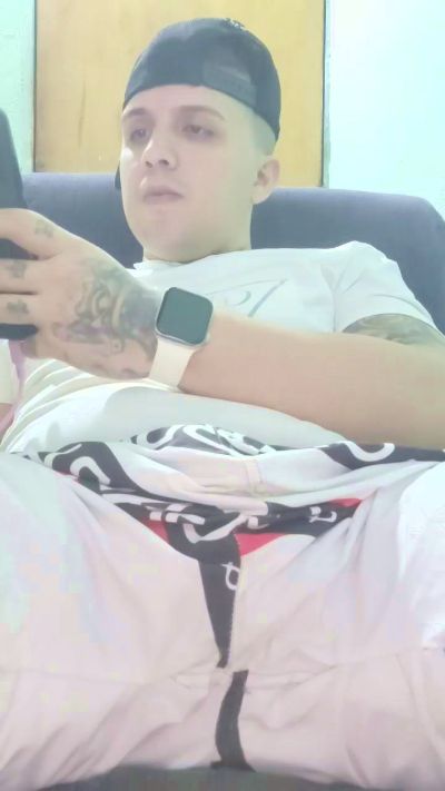 Dylanjosue live cam on Cam4