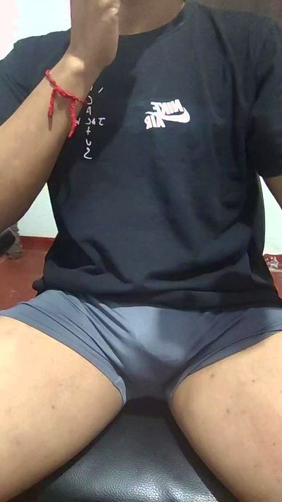 Dyogurfdom live cam on Cam4