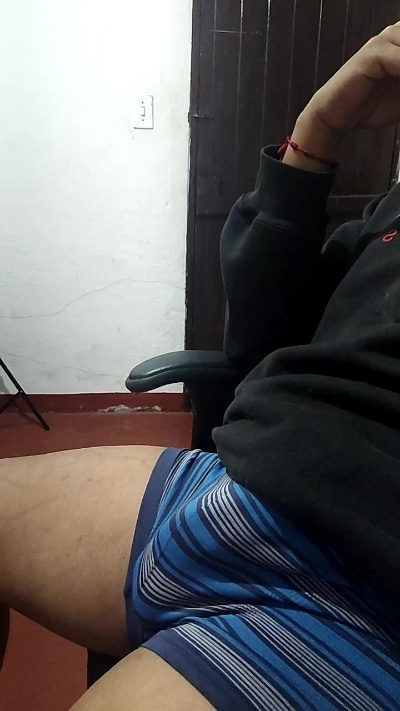 Dyogurfdom live cam on Cam4