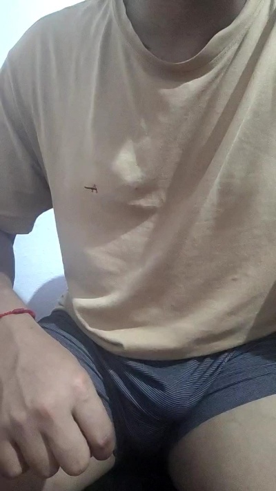 Dyogurfdom live cam on Cam4