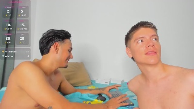 EAT_TWINKS live cam on Cam4