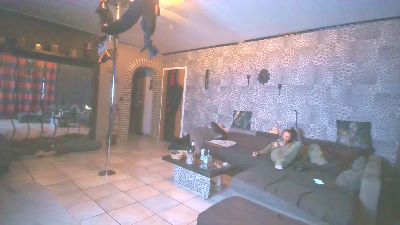 EINE_wi_KEINE live cam on Cam4