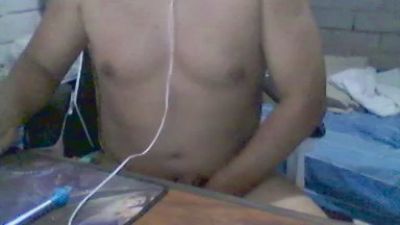ELHUEROOO live cam on Cam4