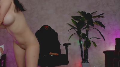 EMMA77777 live cam on Cam4