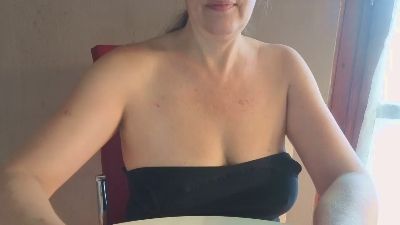 EMMABIONDA live cam on Cam4