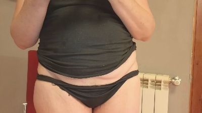 EMMABIONDA live cam on Cam4