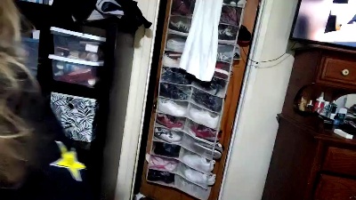 EReckshun live cam on Cam4